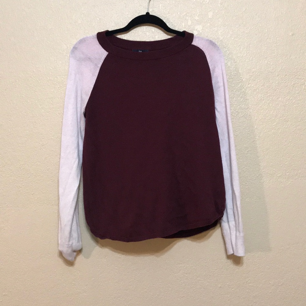 BUNDLE FOR CHEAP Gap Maroon White Blocked Sweater